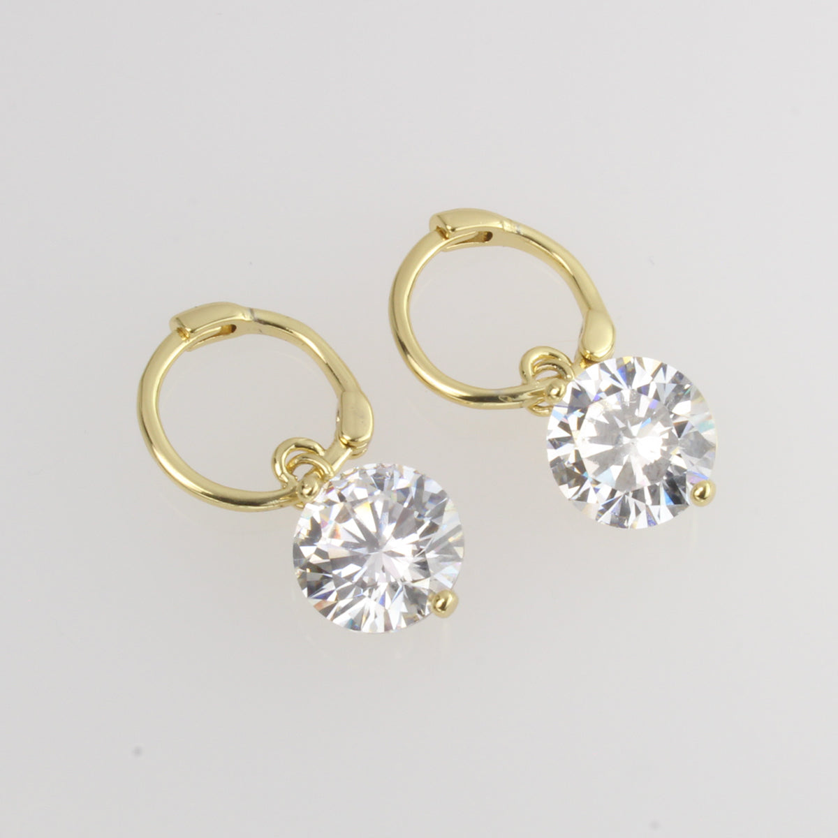 Aretes Solitario Diamante Para Mujer Oro Laminado 14k Impero