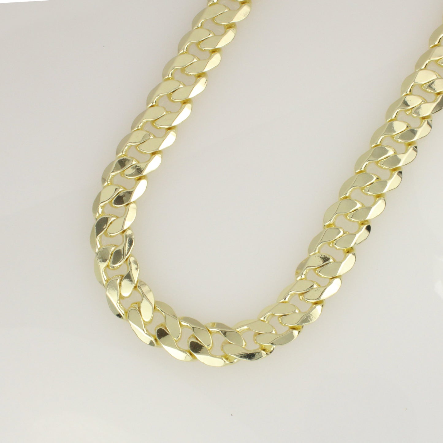 collar cadena gruesa tejida cubana en 12mm estilo unisex en oro114k laminado