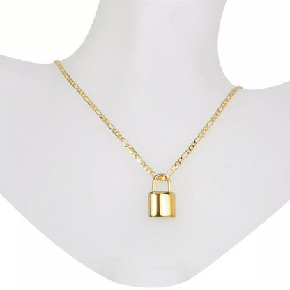 collar de acero inoxidable con dije pequeño de candado liso brillante para mujer