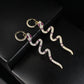 Aretes Largos Colgante Huggies De Serpiente Con Finos Cristales En Oro Laminado 14k