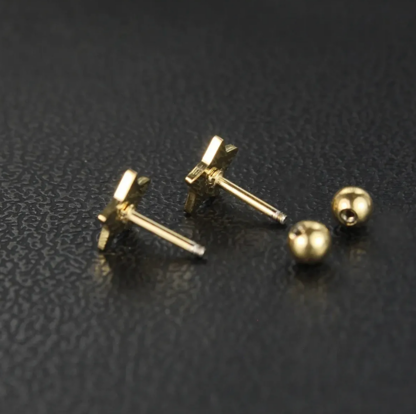 Aretes Broquel Estrella Pequeña Niña Espejo Oro Laminado 14k