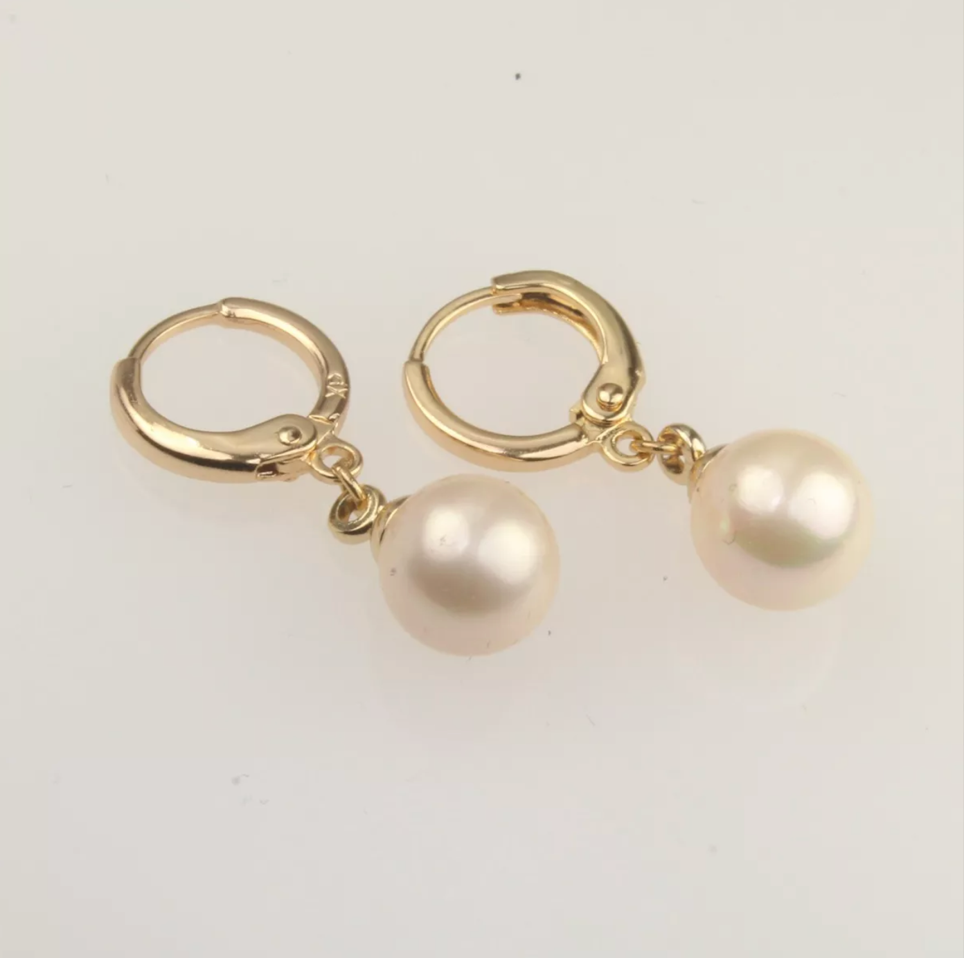 aretes largos colgantes con perlas finas para mujer en oro laminado 18k