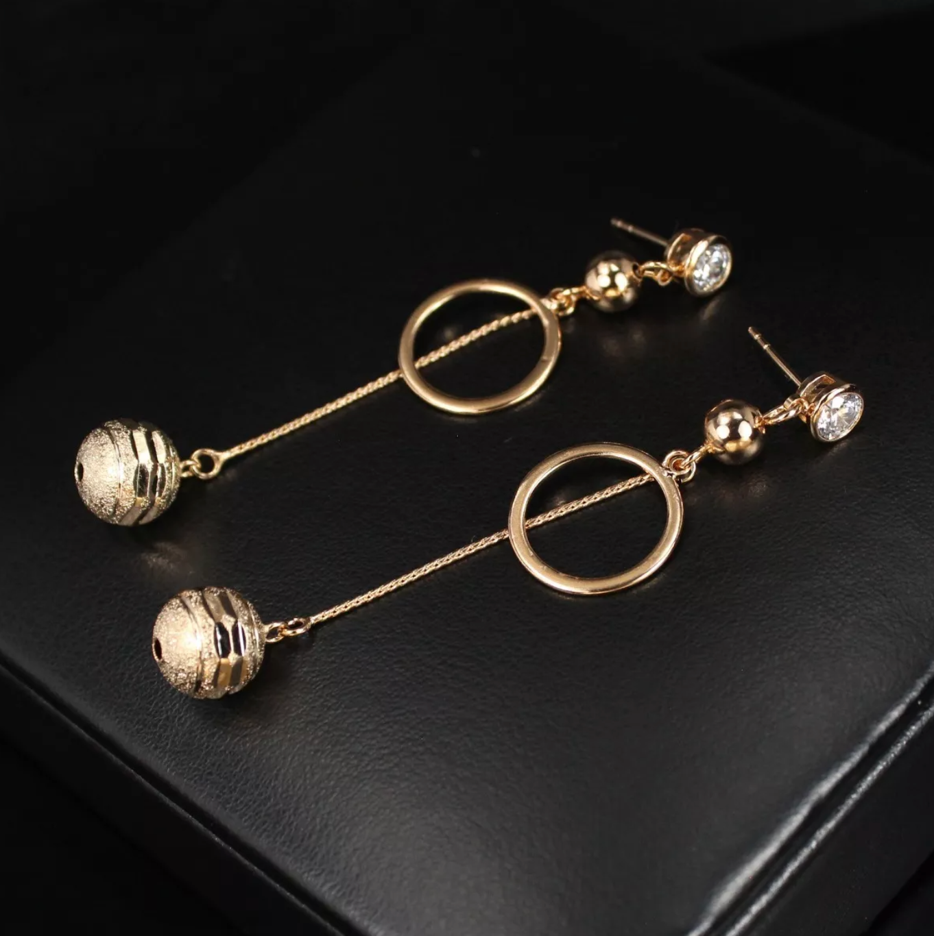 Arracadas Aretes Perlas Colgantes De Oro Laminado 18k