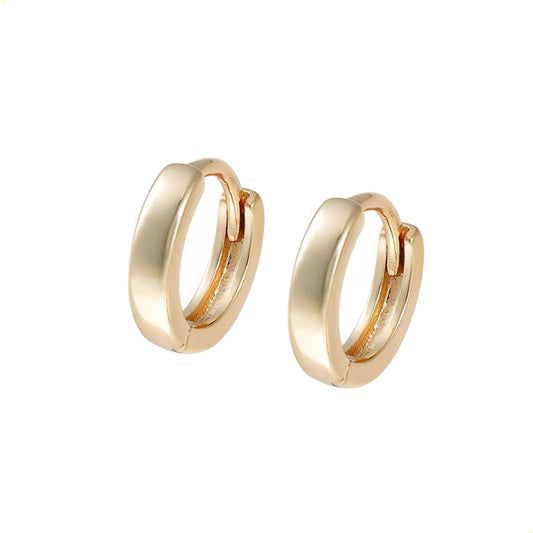 Aretes Huggies Dorados Clásicos en oro laminado 18k