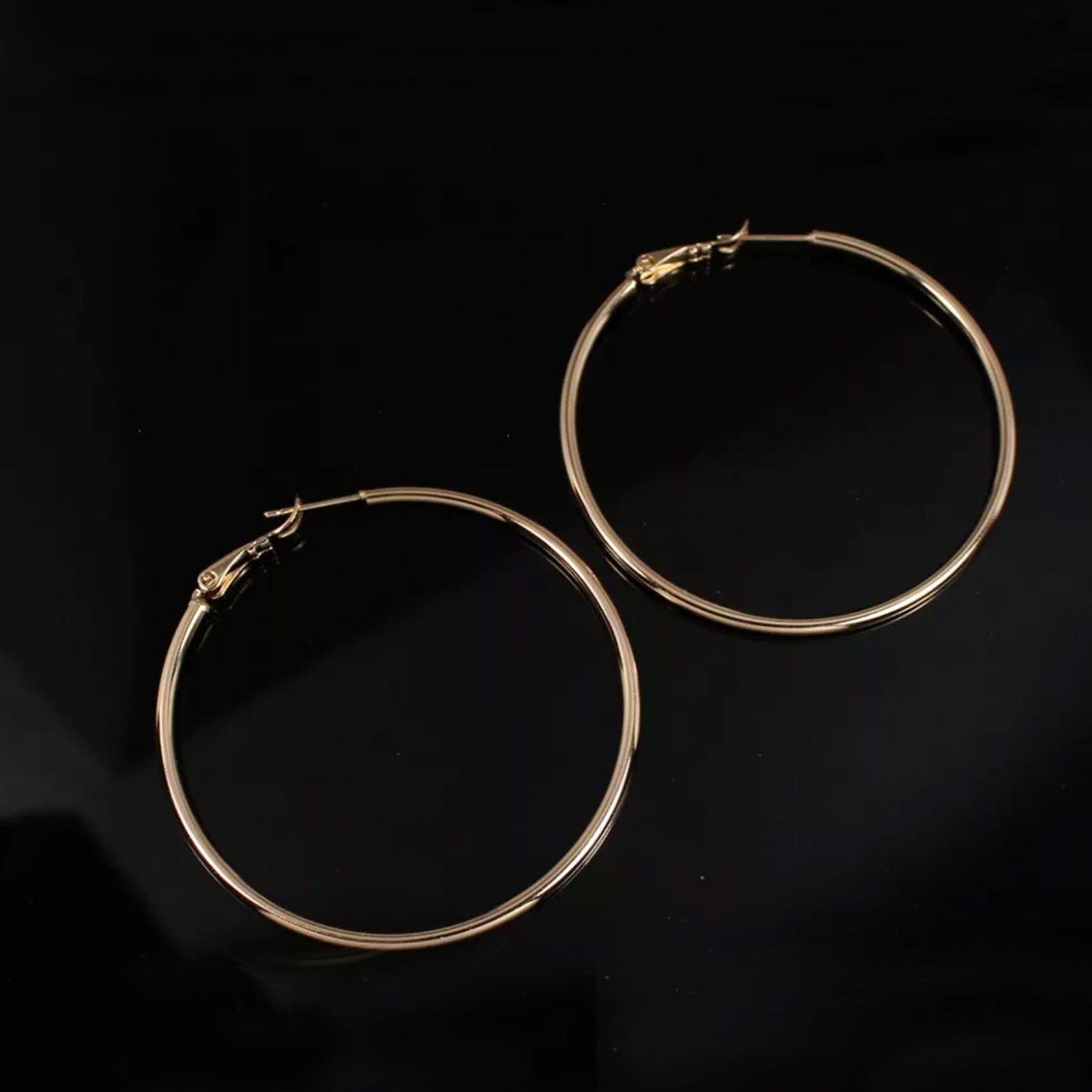 Aretes Arracadas Grandes Tubulares Lisas De Oro Laminado para mujer