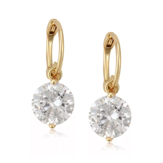 Aretes huggies dorados con colgantes de cristal en oro laminado 18k